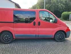 Rot Gebraucht 2007 Opel Vivaro Van | 5.000 €