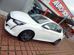 Weiß Gebraucht 2022 Peugeot 208 Active Kleinwagen | 15.950 € (Guter Preis)