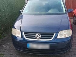 Blau Gebraucht 2004 VW Touran Van / Kleinbus | 1.700 € (Guter Preis)