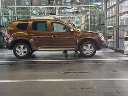 Schwarz Gebraucht 2015 Dacia Duster Lauréate SUV | 8.700 € (Guter Preis)