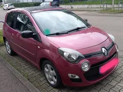 Rot Gebraucht 2012 Renault Twingo Kleinwagen | 4.400 €