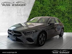 Mountain grey metallic Gebraucht 2024 Mercedes A200 Progressive Limousine | 29.880 € (Fairer Preis)