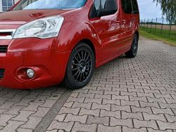 Rot Gebraucht 2010 Citroën Berlingo Van / Kleinbus | 10.000 €