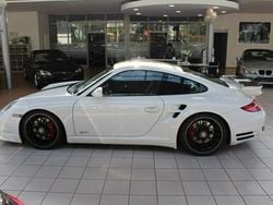 Weiß metallic Gebraucht 2012 Porsche 911 Turbo Coupé | 129.900 €
