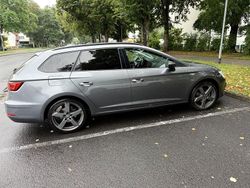 Grau Gebraucht 2018 Seat Leon ST FR Kombi | 14.000 € (Fairer Preis)