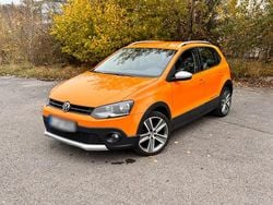 Orange Gebraucht 2010 VW Polo Cross Kleinwagen | 7.100 € (Etwas zu teuer)