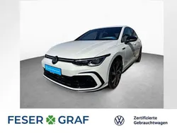Pure white Gebraucht 2024 VW Golf VIII R-line Limousine | 29.220 € (Guter Preis)