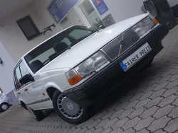 Weiß Gebraucht 1990 Volvo 940 Limousine | 4.500 €