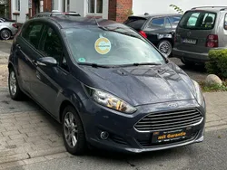 Grau Gebraucht 2015 Ford Fiesta SYNC Edition Kleinwagen | 5.999 € (Fairer Preis)