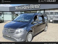 Schwarz Gebraucht 2023 Mercedes Vito Van / Kleinbus | 43.800 €