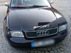 Rot Gebraucht 1994 Audi A4 Limousine | 3.000 €
