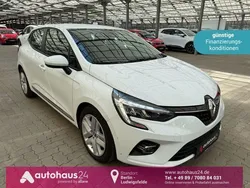 Weiß Gebraucht 2020 Renault Clio V Business Limousine | 10.890 € (Guter Preis)