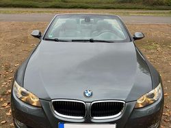 Grün Gebraucht 2009 BMW 320 Cabriolet Performance Cabrio | 10.500 € (Guter Preis)