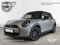 Melting silver iii Gebraucht 2024 Mini Cooper Classic Kleinwagen | 28.330 € (Fairer Preis)