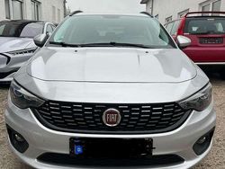 Grau Gebraucht 2016 Fiat Tipo Easy Kombi | 10.900 € (Fairer Preis)