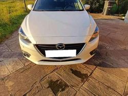 Weiß Gebraucht 2013 Mazda 3 Sports-Line Limousine | 6.000 € (Superpreis)