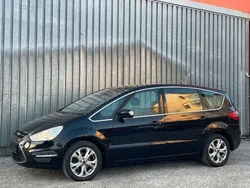 Schwarz Gebraucht 2011 Ford S-MAX Titanium Van / Kleinbus | 3.900 € (Fairer Preis)