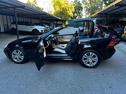 Schwarz Gebraucht 2003 Mercedes SLK200 Edition Cabrio | 8.500 € (Teuer)