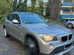 Grau Gebraucht 2011 BMW X1 SUV | 10.000 € (Guter Preis)