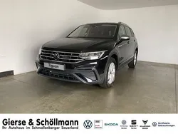 Schwarz Neu 2024 VW Tiguan Allspace Life SUV | 45.950 € (Etwas zu teuer)