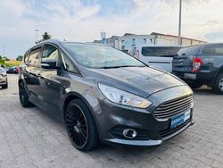 Grau Gebraucht 2019 Ford S-MAX S Van / Kleinbus | 17.970 € (Etwas zu teuer)
