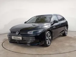 Schwarz Gebraucht 2024 VW Passat Business Kombi | 33.490 € (Fairer Preis)
