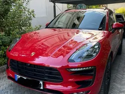 Rot Gebraucht 2017 Porsche Macan GTS SUV | 49.590 € (Guter Preis)