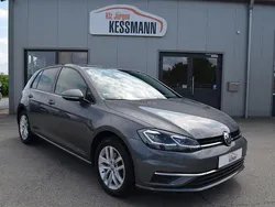 Grau Gebraucht 2019 VW Golf VII Comfortline Limousine | 13.999 € (Fairer Preis)