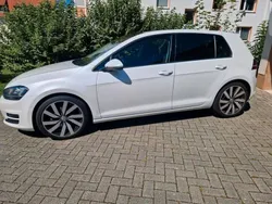 Weiß Gebraucht 2013 VW Golf VII Highline Limousine | 10.450 € (Fairer Preis)