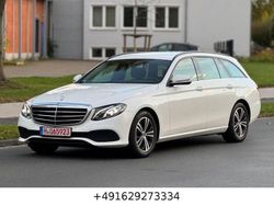 Weiß Gebraucht 2020 Mercedes E220 Kombi | 16.890 € (Superpreis)