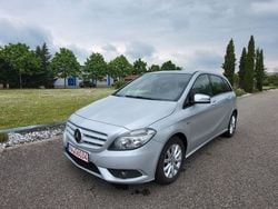 Silber Gebraucht 2011 Mercedes B180 Edition 1 Van / Kleinbus | 5.950 € (Fairer Preis)