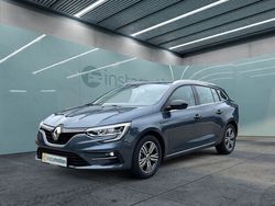 Grau Gebraucht 2024 Renault Mégane GrandTour Equilibre Kombi | 25.790 € (Etwas zu teuer)