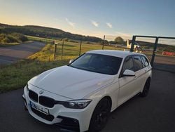Weiß Gebraucht 2015 BMW 318 M Sport Kombi | 7.999 € (Guter Preis)