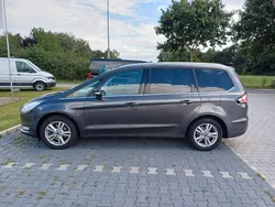 Grau Gebraucht 2018 Ford Galaxy Titanium Van / Kleinbus | 18.000 € (Guter Preis)