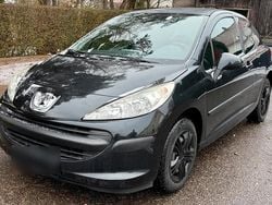 Schwarz Gebraucht 2007 Peugeot 207 Limousine | 1.899 €