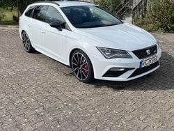 Weiß Gebraucht 2018 Cupra Leon Kombi | 18.990 € (Guter Preis)