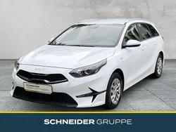 Casa white s Gebraucht 2022 Kia Ceed Vision Kombi | 15.790 € (Guter Preis)