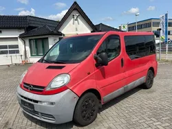 Rot Gebraucht 2003 Opel Vivaro Van | 4.650 €