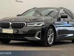 Sophistograu brillantefffekt Gebraucht 2021 BMW 530 Sport Line Kombi | 38.440 € (Etwas zu teuer)