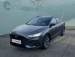 Grau Gebraucht 2023 Ford Focus ST-Line Kombi | 22.999 € (Guter Preis)