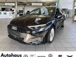 Brillantschwarz Gebraucht 2023 Audi A3 Sportback Advanced Limousine | 29.900 € (Fairer Preis)