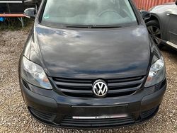 Schwarz Gebraucht 2005 VW Golf V Kleinwagen | 2.999 € (Etwas zu teuer)
