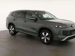 Cipressino grün metallic Neu 2025 VW Tayron Pro SUV | 44.084 € (Guter Preis)