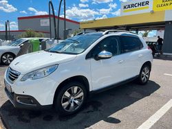 Weiß Gebraucht 2014 Peugeot 2008 Allure SUV | 7.000 €
