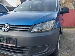 Blau Gebraucht 2015 VW Caddy Trendline Van / Kleinbus | 9.950 € (Fairer Preis)