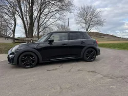 Schwarz Gebraucht 2021 Mini John Cooper Works Kleinwagen | 24.999 € (Etwas zu teuer)
