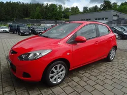 Rot Gebraucht 2010 Mazda 2 Independence Limousine | 4.499 € (Fairer Preis)