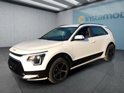 Weiß Gebraucht 2025 Kia Niro SUV | 29.299 € (Guter Preis)