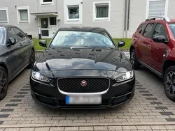 Schwarz Gebraucht 2018 Jaguar XE Ingenium Limousine | 13.900 € (Guter Preis)