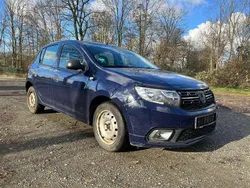 Blau Gebraucht 2017 Dacia Sandero Kleinwagen | 2.790 €